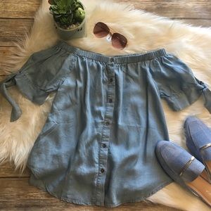 // DENIM BARDOT TOP //
